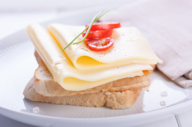 Нежный бутерброд с сыром