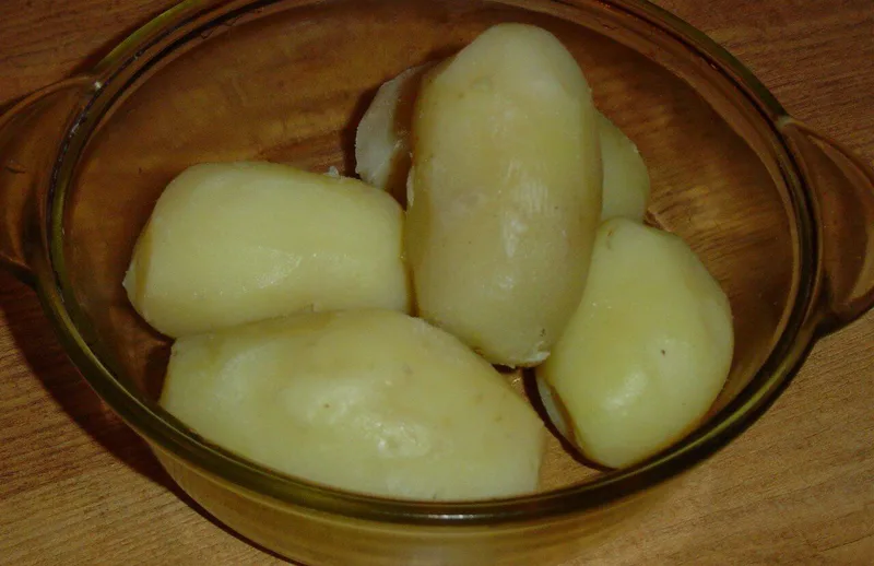 Варка и очистка картофеля