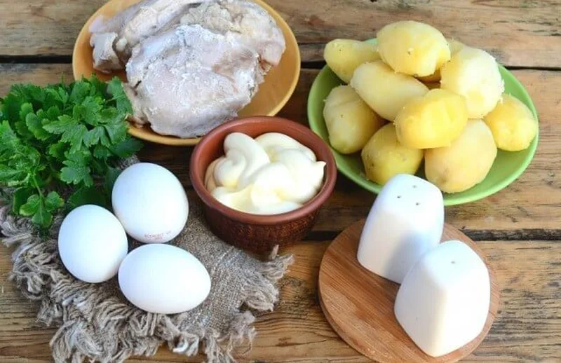 Отваривание картофеля и индейки, приготовление заливки