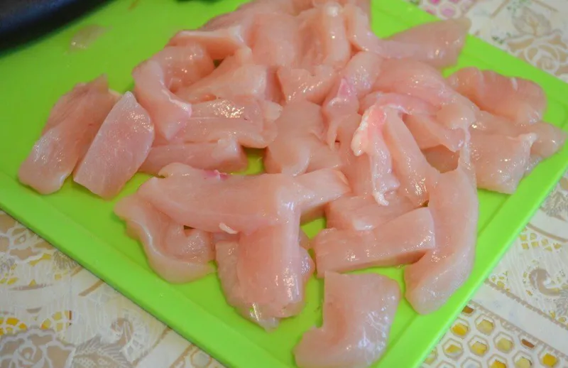 Нарезка куриного филе