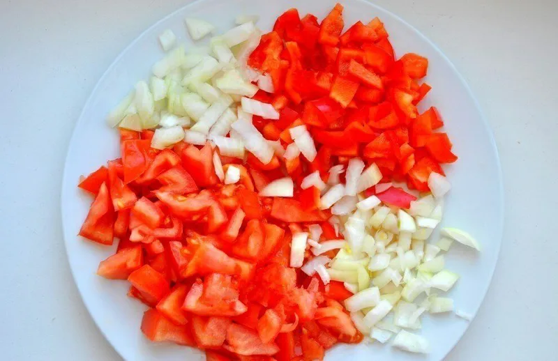 Подготовка мяса и овощей