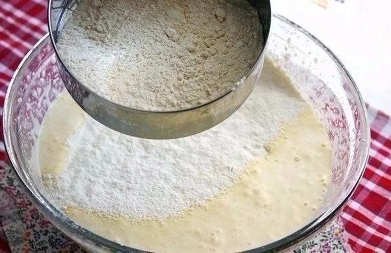 Добавьте муку