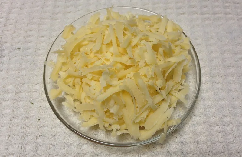 Натирание сыра