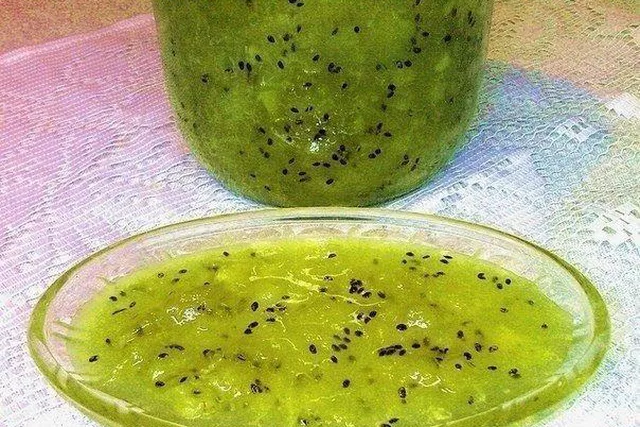 Изумрудное варенье из киви
